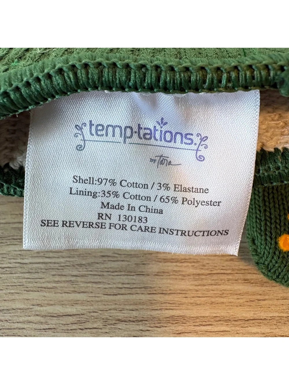 Temp-tations Oven Safe Gloves/Mitts, Green Floral Design, Pair, Cotton